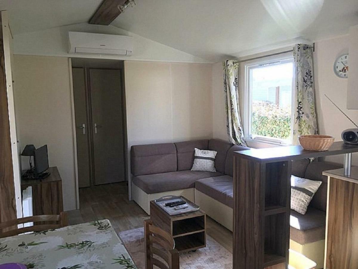 Mobile Home Ht De Gamme Climatise Dans Le Camping **** De La Reserve Gastes Exterior photo